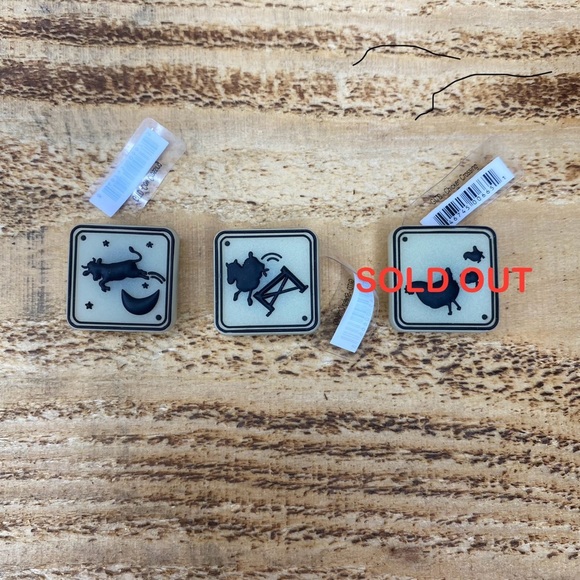 Glow In The Dark JIBBITZ Farm Animal Shoe Crocs Charms (NWT) READ - Picture 9 of 9